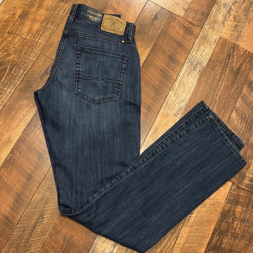 NWT Lucky brand jeans 221 W28 L34